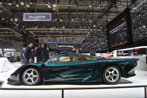 Imágenes de carros caros (6).