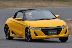 Honda S660: un pequeño un biplaza con tracción trasera.