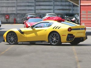 Imágenes de carros potentes (9).