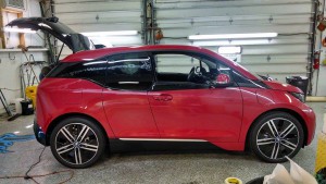 BMW i3 2017, renovado y más autónomo.