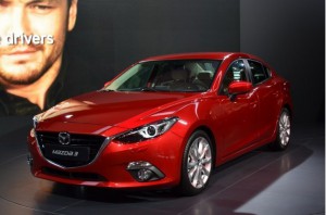 Mazda3 Sedán 2016: moderno, fresco, deportivo y eficiente.