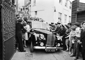 A subasta el Austin Princess de John Lennon.