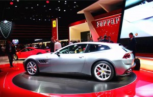 Auto Show de París 2016: Ferrari GTC4Lusso T, menos potente pero igual de interesante