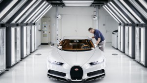 Así se produce un Bugatti Chiron de 2.4 millones de euros.