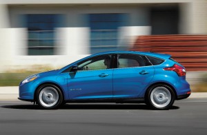 Ford Focus eléctrico 2017: ahora con 225 km de autonomía.