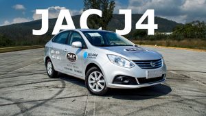 JAC J4 2020: Un auto chino funcional y práctico